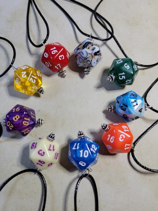 MillBear DND Lucky D20 Capture Cage Traveling Pendant Necklace, Christmas  Ornament, Rear Mirror Decor D20 Removable to Play RPG Nerdy Gamer Unique