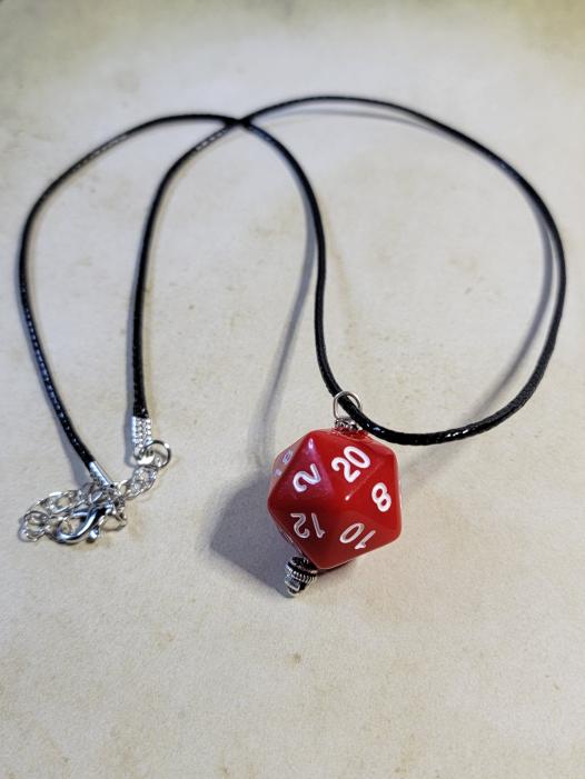 Dungeons and Dragons Necklace D20 Necklace Dungeon Master Gift-Lydia's –  Lydia's Vintage